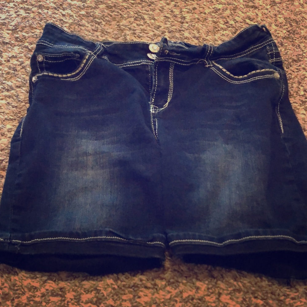 Wallflower Jean shorts